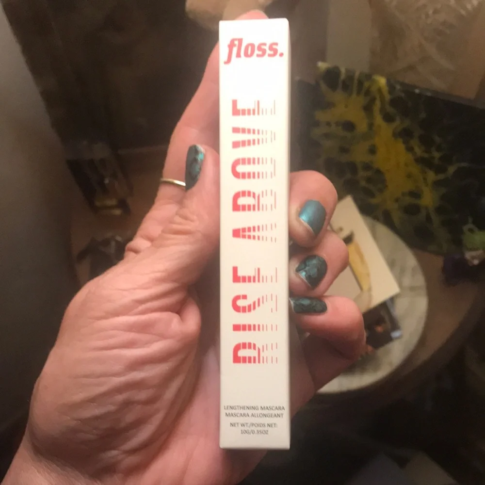 Floss Rise Above Lengthening Mascara